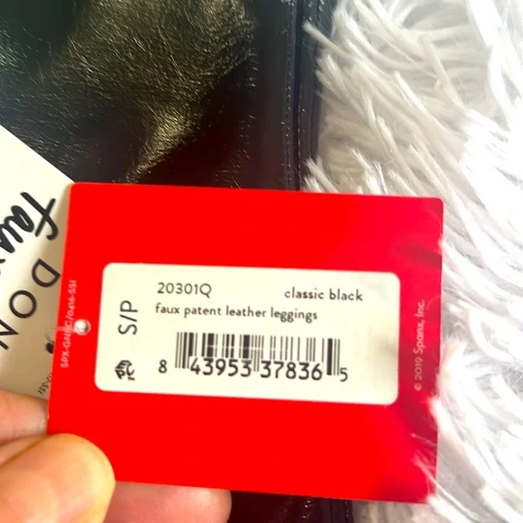 NWT SPANX FAUX PATENT LEATHER  LEGGINGS!  Small petite best seller online - Picture 11 of 12